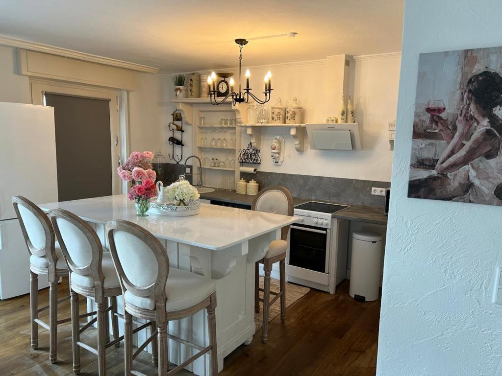 Ferienwohnung Und Appartement Naehe Moehnesee Fuer 4 Personen Warstein Bagian luar foto