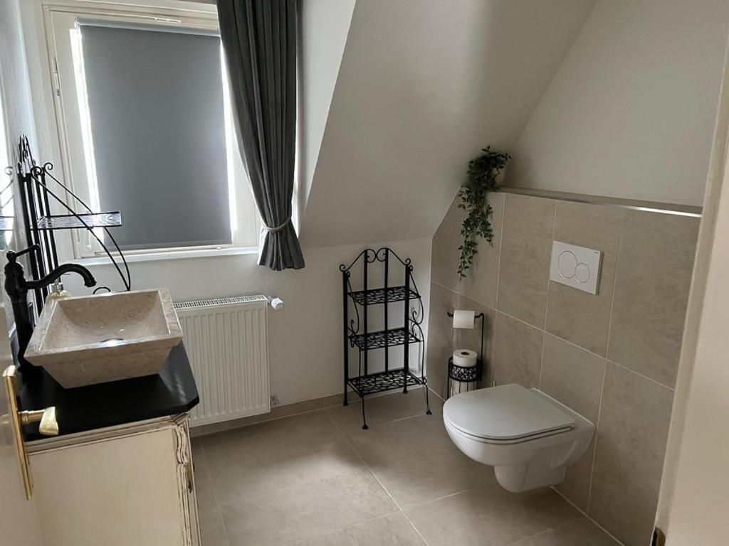 Ferienwohnung Und Appartement Naehe Moehnesee Fuer 4 Personen Warstein Bagian luar foto